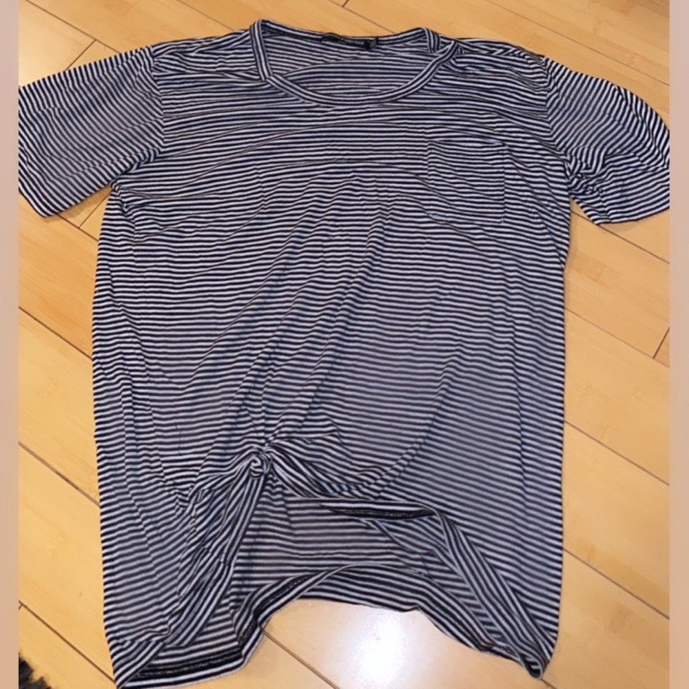 Stripped b&w tied Brandy Melville tee